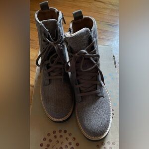 Eurosport by Sofft ‘Blaike’ booties. Brown. Size 6.5. New in box.